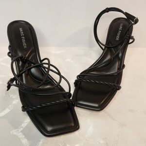 Marc Fisher Meggiane Comfort Black Strappy Square Toe Block Heel Sandal Size 11